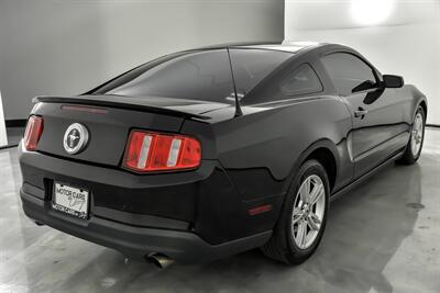 2010 Ford Mustang V6   - Photo 11 - Joliet, IL 60435