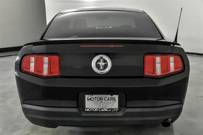 2010 Ford Mustang V6   - Photo 10 - Joliet, IL 60435