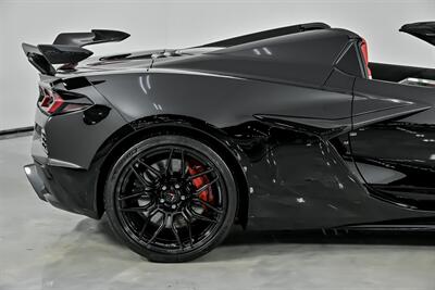 2025 Chevrolet Corvette Z06   - Photo 13 - Joliet, IL 60435