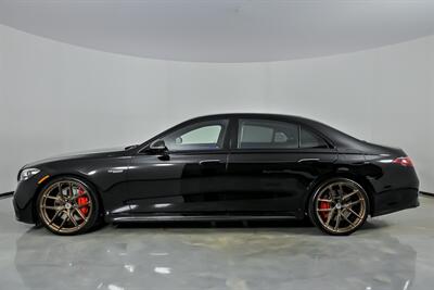 2025 Mercedes-Benz AMG S 63 E Performance   - Photo 7 - Joliet, IL 60435