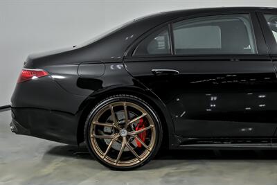 2025 Mercedes-Benz AMG S 63 E Performance   - Photo 11 - Joliet, IL 60435