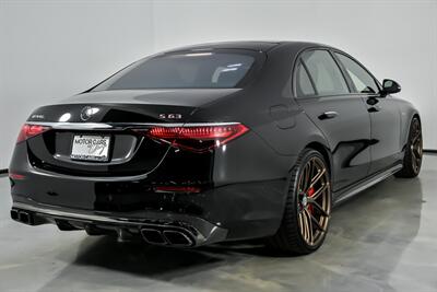 2025 Mercedes-Benz AMG S 63 E Performance   - Photo 10 - Joliet, IL 60435