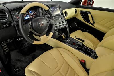 2015 Nissan GT-R Premium   - Photo 21 - Joliet, IL 60435