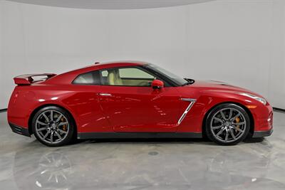 2015 Nissan GT-R Premium   - Photo 14 - Joliet, IL 60435