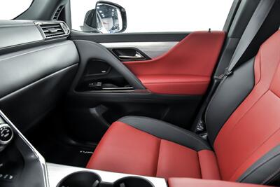 2025 Lexus LX 600 F SPORT Handling   - Photo 37 - Joliet, IL 60435