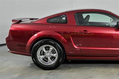 2007 Ford Mustang GT Premium   - Photo 13 - Joliet, IL 60435