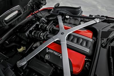 2015 Dodge Viper SRT   - Photo 17 - Joliet, IL 60435