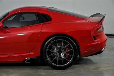 2015 Dodge Viper SRT   - Photo 9 - Joliet, IL 60435
