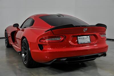 2015 Dodge Viper SRT   - Photo 10 - Joliet, IL 60435