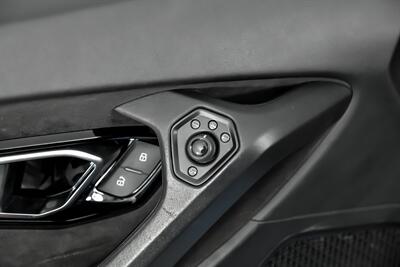 2021 Lamborghini Huracan EVO Spyder   - Photo 22 - Joliet, IL 60435