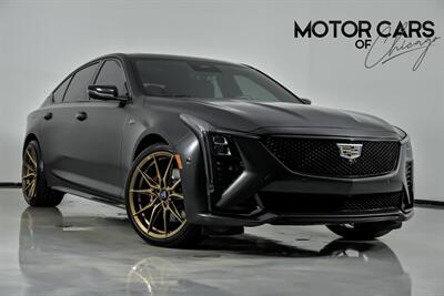 2025 Cadillac CT5-V   - Photo 1 - Joliet, IL 60435