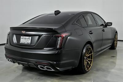 2025 Cadillac CT5-V   - Photo 8 - Joliet, IL 60435