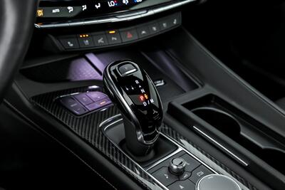 2025 Cadillac CT5-V   - Photo 31 - Joliet, IL 60435