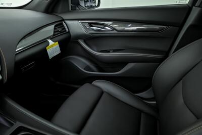 2025 Cadillac CT5-V   - Photo 33 - Joliet, IL 60435