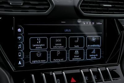 2021 Lamborghini Urus -MASSIVE $257K MSRP   - Photo 38 - Joliet, IL 60435