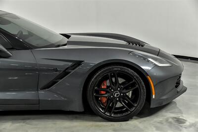 2014 Chevrolet Corvette Stingray Z51   - Photo 15 - Joliet, IL 60435