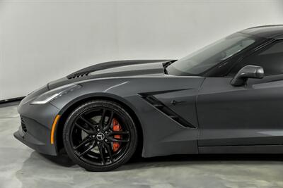 2014 Chevrolet Corvette Stingray Z51   - Photo 7 - Joliet, IL 60435