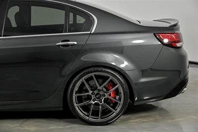 2017 Chevrolet SS   - Photo 9 - Joliet, IL 60435