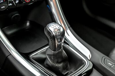 2017 Chevrolet SS   - Photo 39 - Joliet, IL 60435