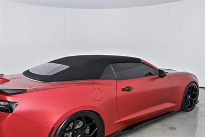 2017 Chevrolet Camaro 2SS   - Photo 17 - Joliet, IL 60435