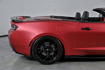 2017 Chevrolet Camaro 2SS   - Photo 13 - Joliet, IL 60435
