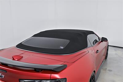 2017 Chevrolet Camaro 2SS   - Photo 18 - Joliet, IL 60435