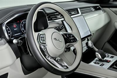 2025 Jaguar F-PACE P400 R-Dynamic S   - Photo 25 - Joliet, IL 60435
