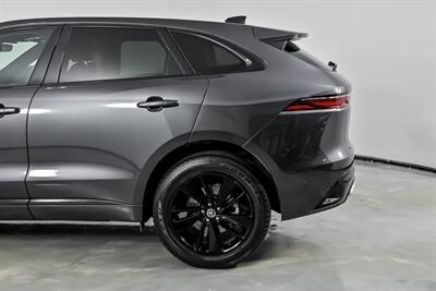 2025 Jaguar F-PACE P400 R-Dynamic S   - Photo 9 - Joliet, IL 60435