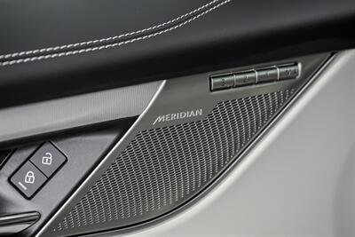 2025 Jaguar F-PACE P400 R-Dynamic S   - Photo 19 - Joliet, IL 60435