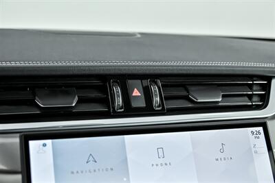 2025 Jaguar F-PACE P400 R-Dynamic S   - Photo 31 - Joliet, IL 60435