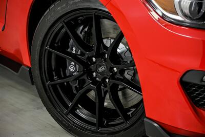 2019 Ford Mustang Shelby GT350   - Photo 4 - Joliet, IL 60435