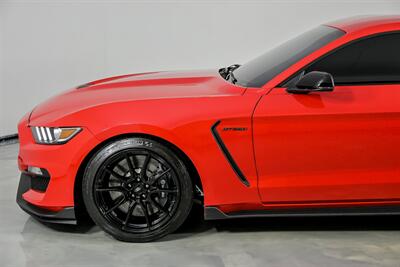2019 Ford Mustang Shelby GT350   - Photo 7 - Joliet, IL 60435