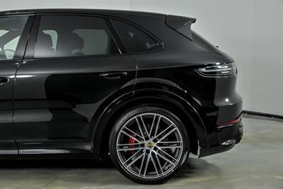 2023 Porsche Cayenne GTS   - Photo 9 - Joliet, IL 60435