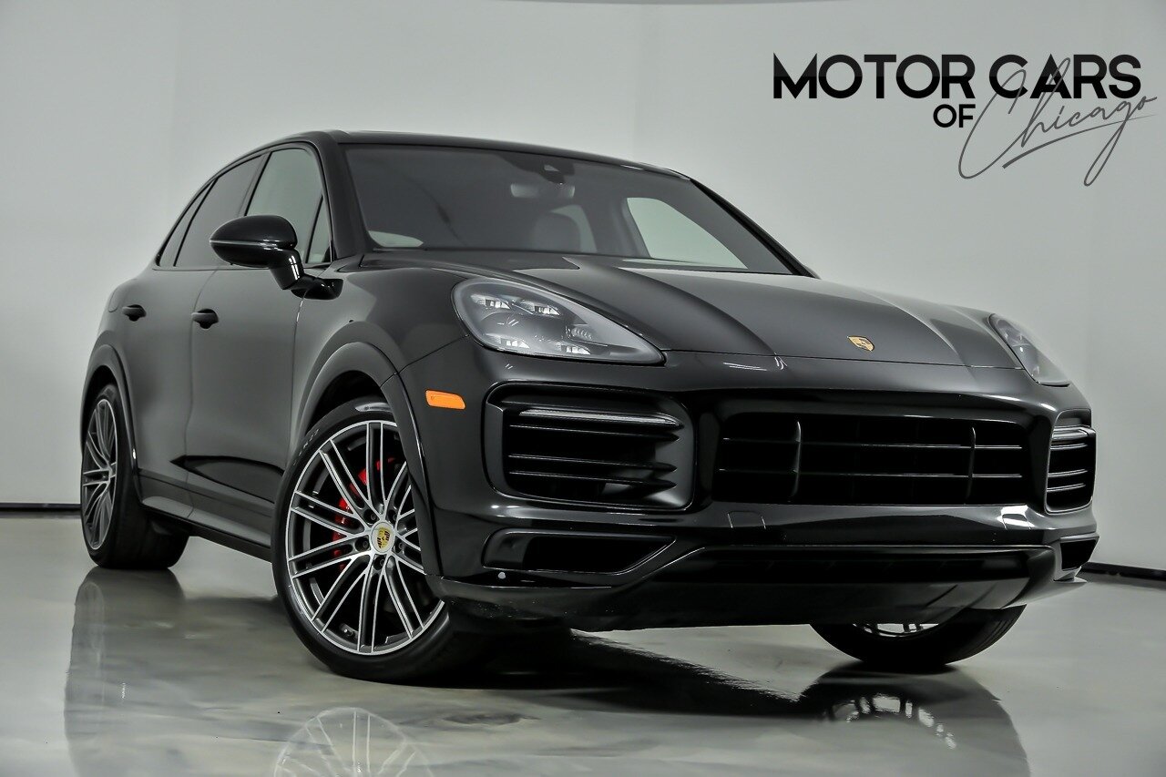 2023 Porsche Cayenne GTS's photo
