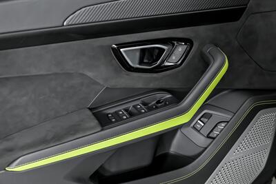 2022 Lamborghini Urus GRAPHITE CAPSULE-HUGE MSRP   - Photo 18 - Joliet, IL 60435