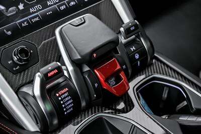 2020 Lamborghini Urus - Photo 38 - Joliet, IL 60435