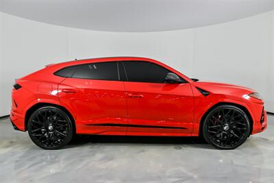 2020 Lamborghini Urus - Photo 14 - Joliet, IL 60435