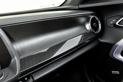2017 Chevrolet Camaro SS   - Photo 39 - Joliet, IL 60435