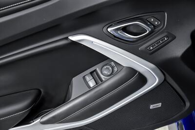 2017 Chevrolet Camaro SS   - Photo 18 - Joliet, IL 60435