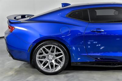 2017 Chevrolet Camaro SS   - Photo 13 - Joliet, IL 60435