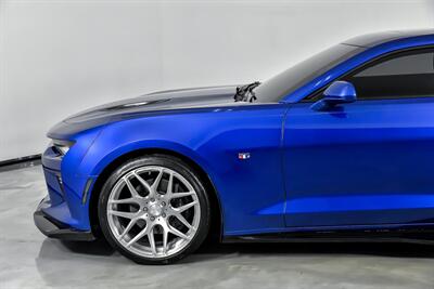 2017 Chevrolet Camaro SS   - Photo 7 - Joliet, IL 60435