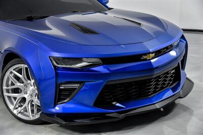 2017 Chevrolet Camaro SS   - Photo 3 - Joliet, IL 60435
