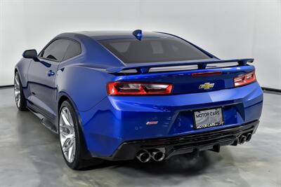 2017 Chevrolet Camaro SS   - Photo 10 - Joliet, IL 60435