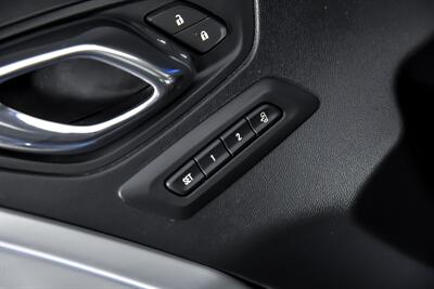2017 Chevrolet Camaro SS   - Photo 19 - Joliet, IL 60435