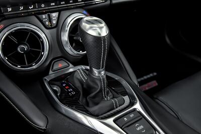 2017 Chevrolet Camaro SS   - Photo 37 - Joliet, IL 60435