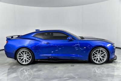 2017 Chevrolet Camaro SS   - Photo 14 - Joliet, IL 60435