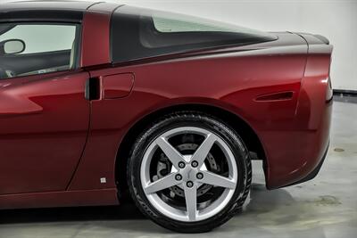 2006 Chevrolet Corvette   - Photo 9 - Joliet, IL 60435