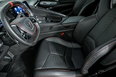 2020 Chevrolet Corvette Stingray   - Photo 24 - Joliet, IL 60435