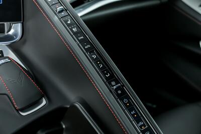 2020 Chevrolet Corvette Stingray   - Photo 39 - Joliet, IL 60435