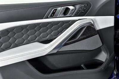 2022 BMW X6 M   - Photo 18 - Joliet, IL 60435